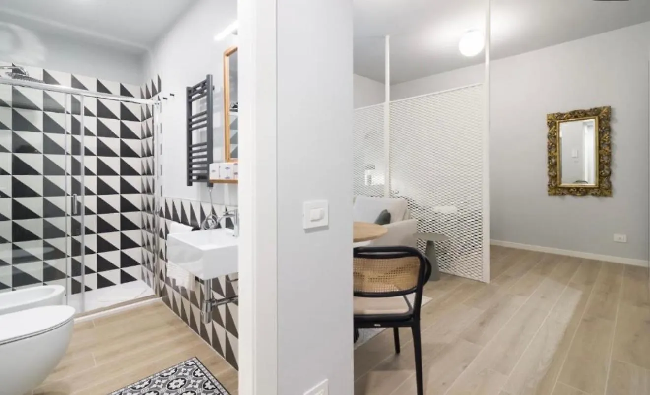 Central 7 Apartment Milan
